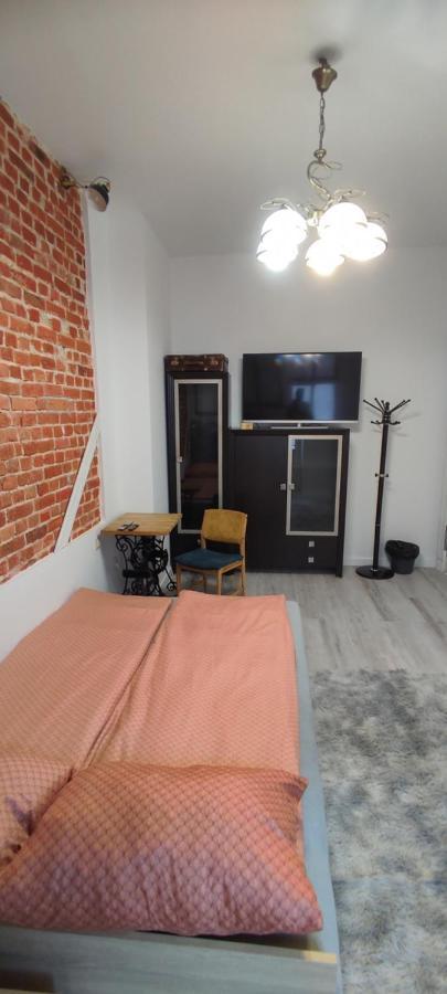 Apartment Liberation! *